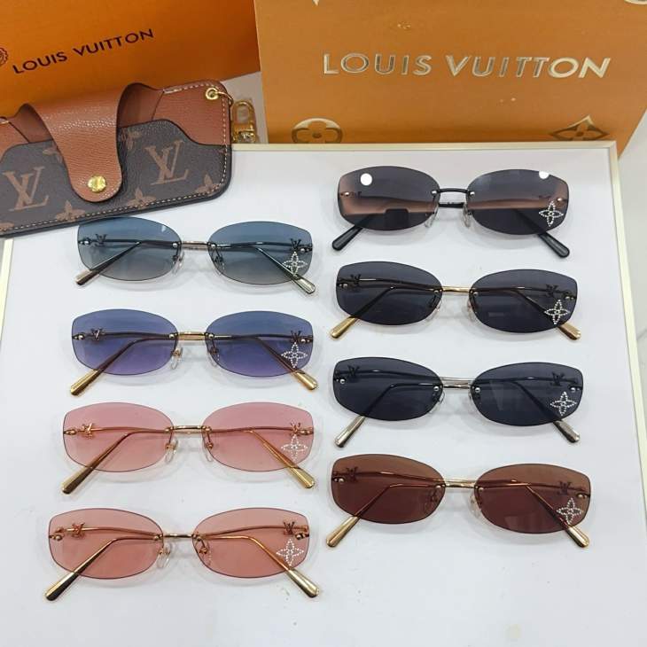 Picture of Louis Vuitton Sunglasses _SKUfw75015590fw